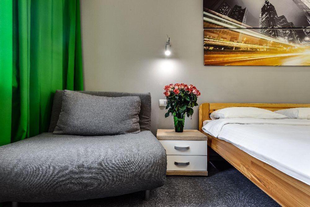 The Cube Rooms Lviv Ngoại thất bức ảnh