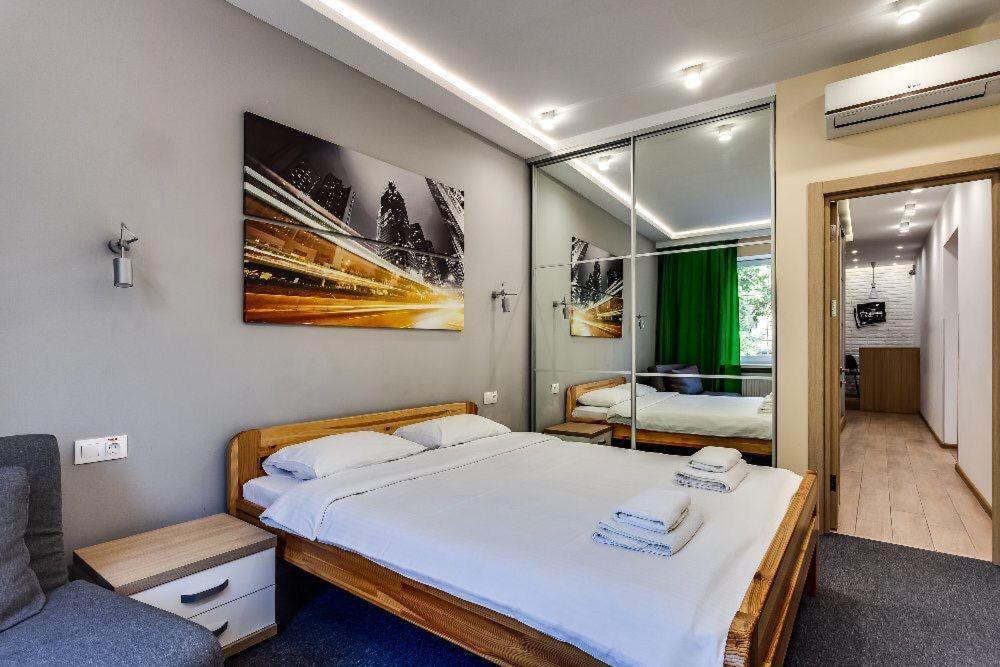 The Cube Rooms Lviv Ngoại thất bức ảnh